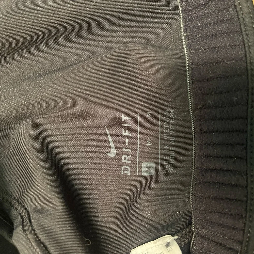 WOMEN'S NIKE DRI-FIT SWOOSH BRA - Picture 3 of 3